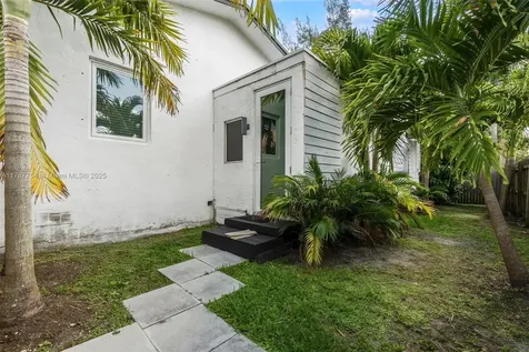 14265 NE 3rd Court Miami FL 33161