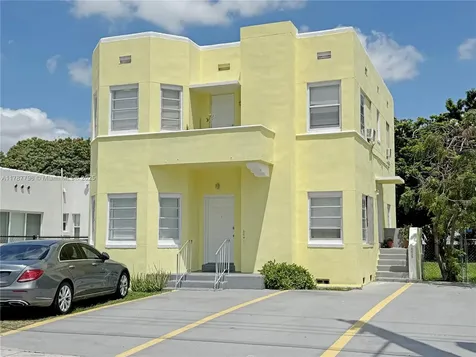 2041 SW 7th Street Miami FL 33135