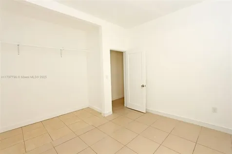 2041 SW 7th Street Miami FL 33135