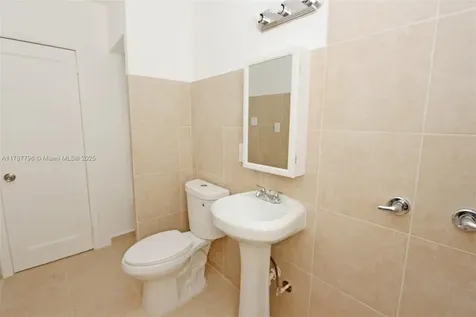 2041 SW 7th Street Miami FL 33135
