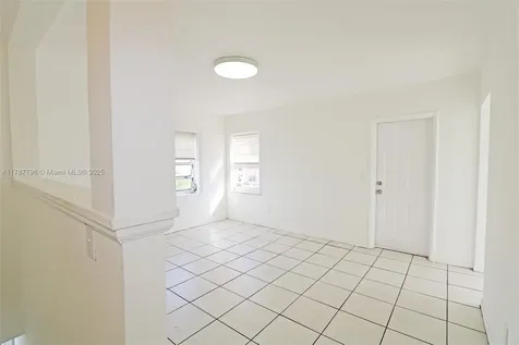 2041 SW 7th Street Miami FL 33135