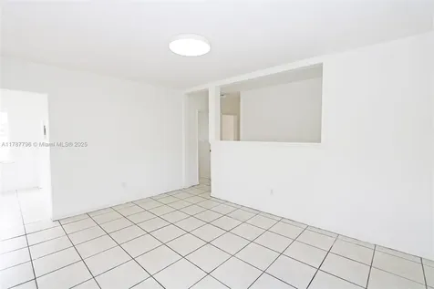2041 SW 7th Street Miami FL 33135
