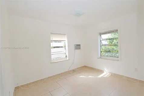 2041 SW 7th Street Miami FL 33135