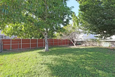 2041 SW 7th Street Miami FL 33135