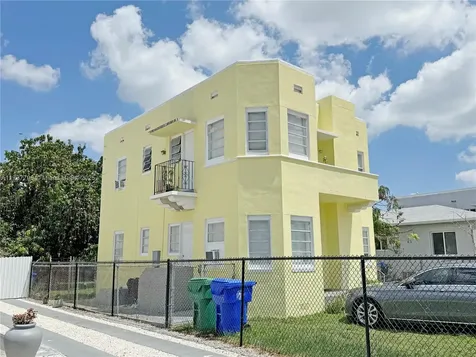 2041 SW 7th Street Miami FL 33135