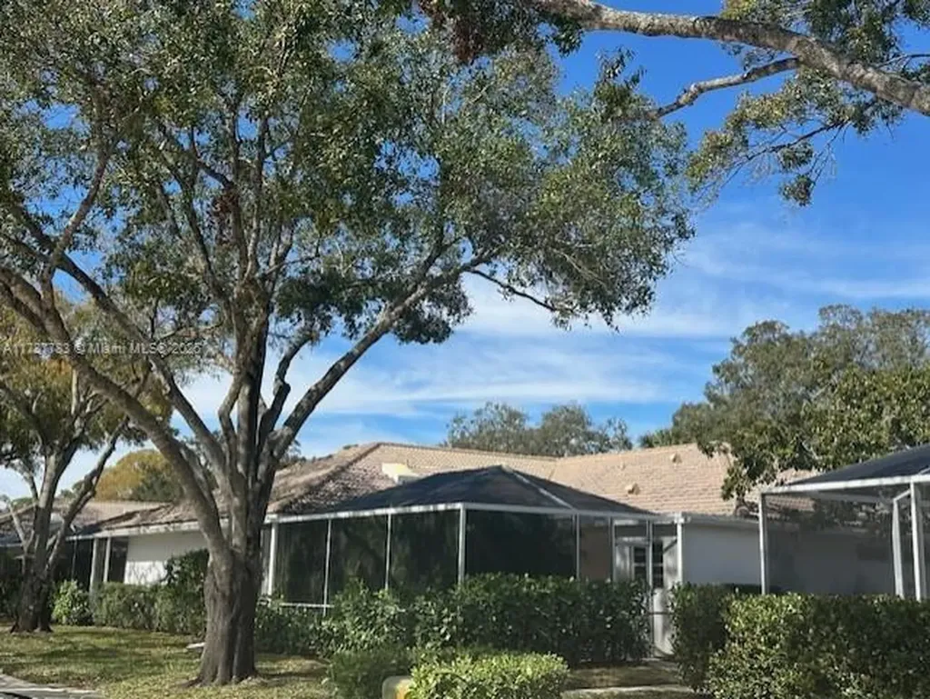 3903 Water Oak Court Palm Beach Gardens FL 33410