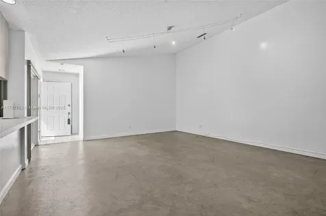 3903 Water Oak Court Palm Beach Gardens FL 33410