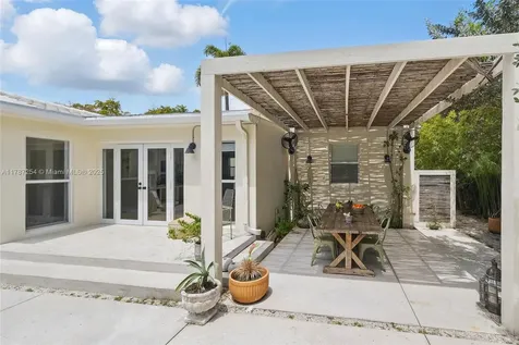 776 NE 73rd Street Miami FL 33138