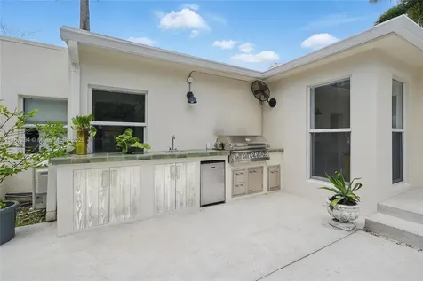 776 NE 73rd Street Miami FL 33138