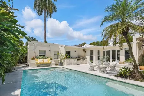 776 NE 73rd Street Miami FL 33138