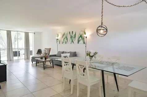 8901 Hollybrook Hollywood FL 33025