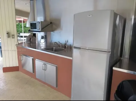 8901 Hollybrook Hollywood FL 33025