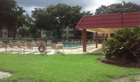 8901 Hollybrook Hollywood FL 33025