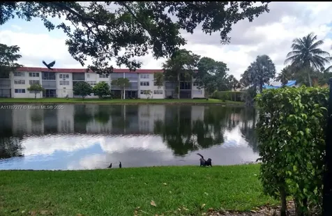 8901 Hollybrook Hollywood FL 33025