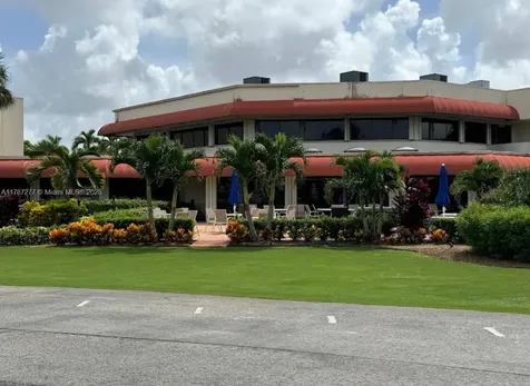 8901 Hollybrook Hollywood FL 33025