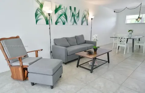8901 Hollybrook Hollywood FL 33025