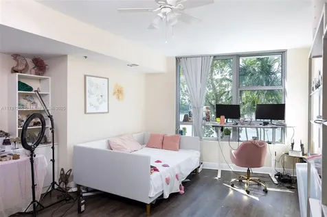 2681 N Flamingo Road Sunrise FL 33323