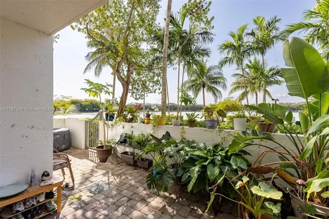 2681 N Flamingo Road Sunrise FL 33323