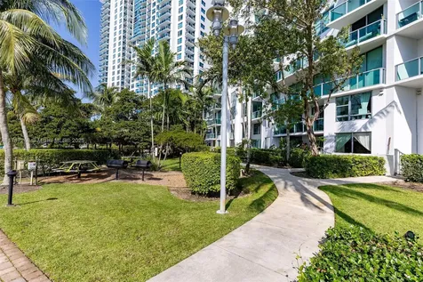 2681 N Flamingo Road Sunrise FL 33323