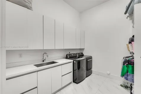 9150 SW 124th Street Miami FL 33176