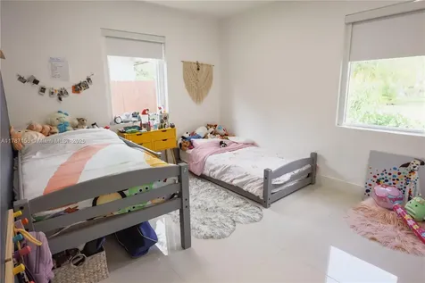 6431 SW 59th Avenue South Miami FL 33143