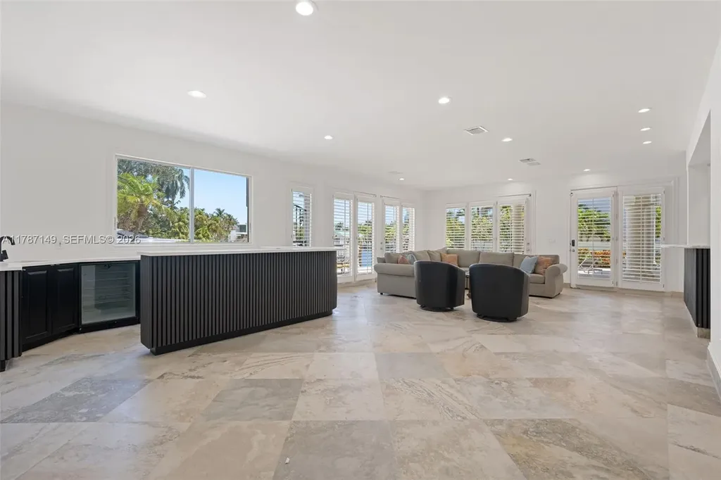 2561 Lucille Drive Fort Lauderdale FL 33316