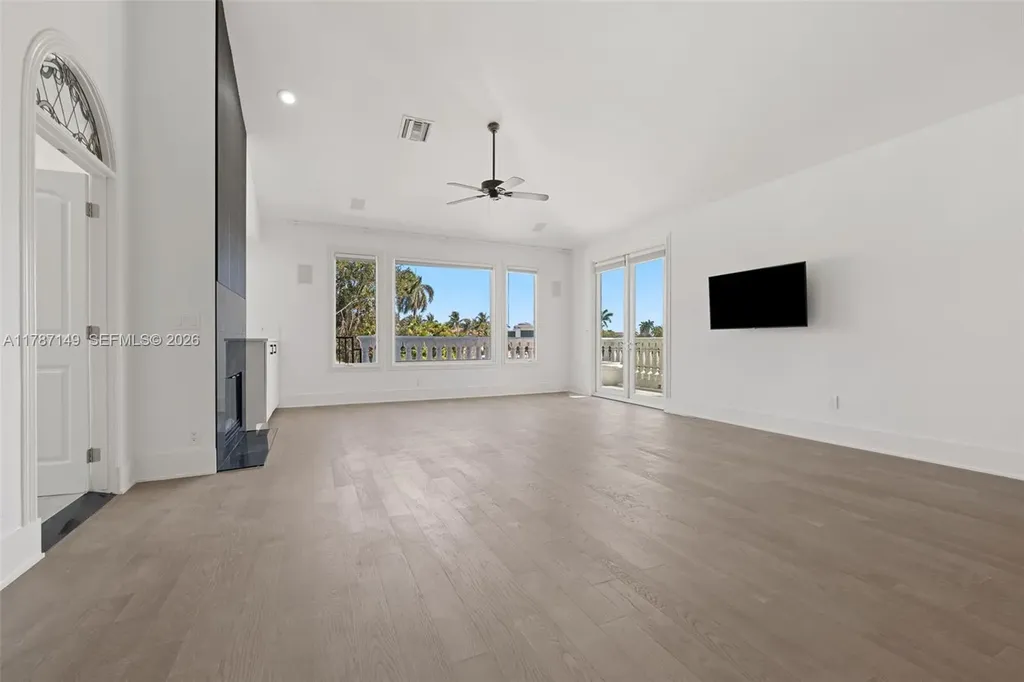 2561 Lucille Drive Fort Lauderdale FL 33316