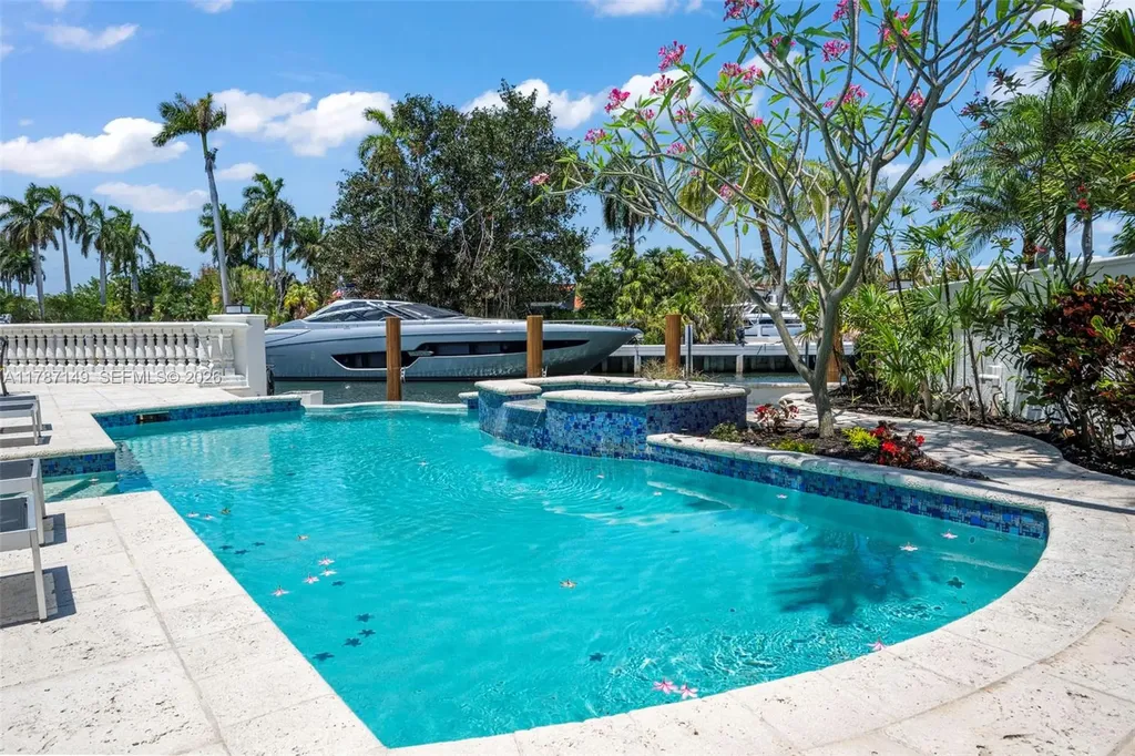 2561 Lucille Drive Fort Lauderdale FL 33316