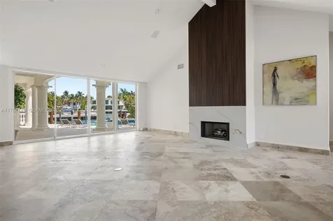 2561 Lucille Drive Fort Lauderdale FL 33316