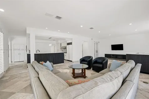 2561 Lucille Drive Fort Lauderdale FL 33316