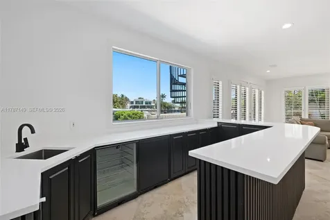 2561 Lucille Drive Fort Lauderdale FL 33316