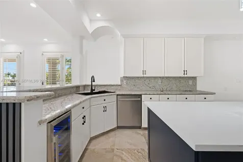 2561 Lucille Drive Fort Lauderdale FL 33316