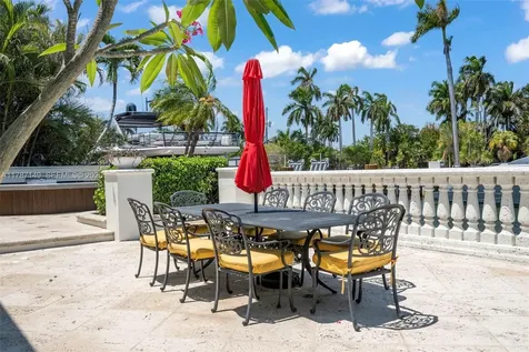 2561 Lucille Drive Fort Lauderdale FL 33316