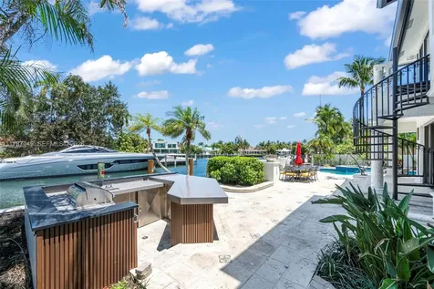 2561 Lucille Drive Fort Lauderdale FL 33316