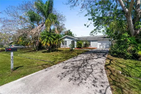 461 SE Evans Avenue Port St. Lucie FL 34984