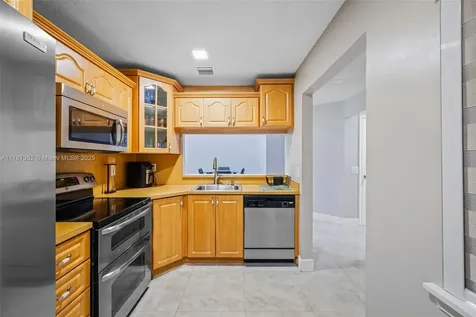 1751 SW 116th Way Miramar FL 33025