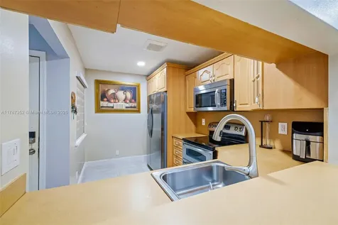 1751 SW 116th Way Miramar FL 33025