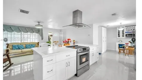 4941 NW 55th Court Tamarac FL 33319