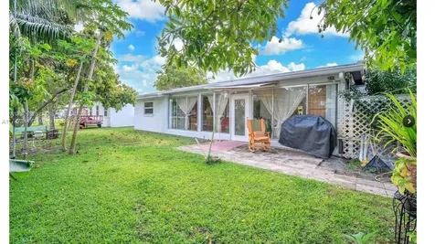 4941 NW 55th Court Tamarac FL 33319