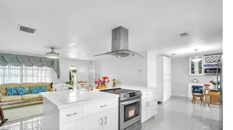 4941 NW 55th Court Tamarac FL 33319