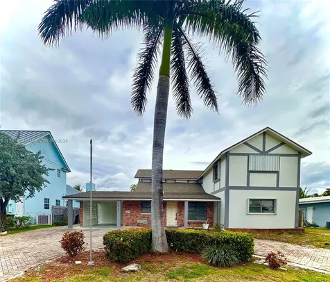 2727 NE 31st Court Lighthouse Point FL 33064