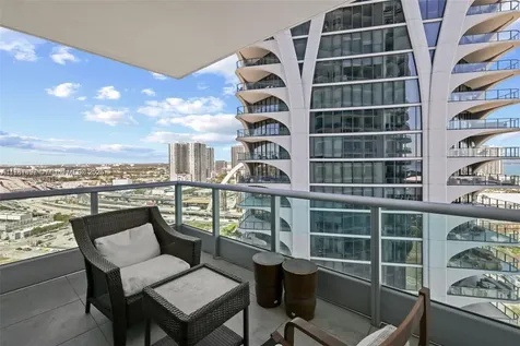 900 Biscayne Boulevard Miami FL 33132