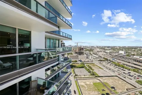 900 Biscayne Boulevard Miami FL 33132