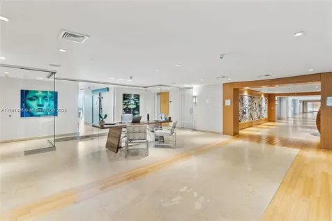 900 Biscayne Boulevard Miami FL 33132