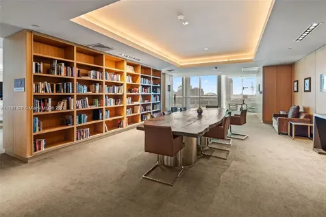 900 Biscayne Boulevard Miami FL 33132