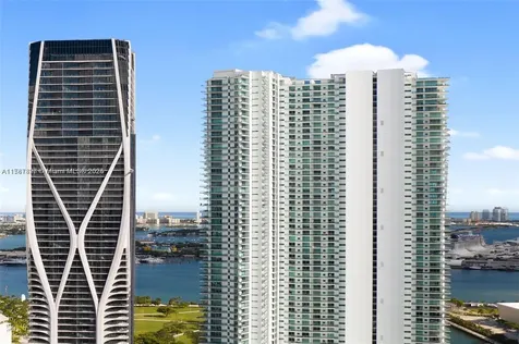 900 Biscayne Boulevard Miami FL 33132
