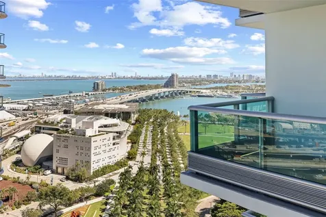 900 Biscayne Boulevard Miami FL 33132