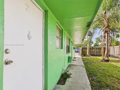 2707 NW 13th Street Fort Lauderdale FL 33311