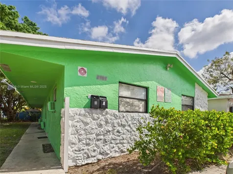 2707 NW 13th Street Fort Lauderdale FL 33311