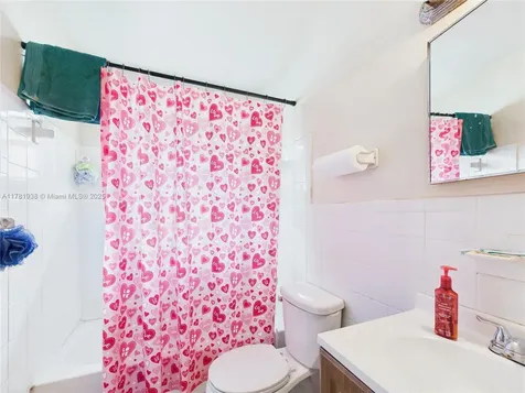 2707 NW 13th Street Fort Lauderdale FL 33311